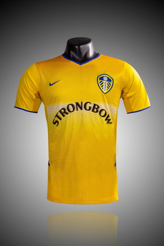 Retro 02/03 Leeds United Third Yellow Jersey