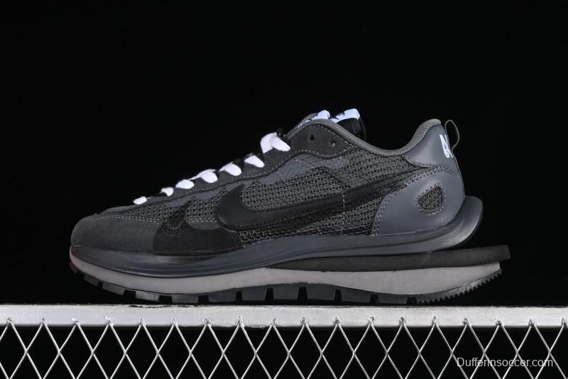 Nike Sacai VaporWaffle 3.0 Fashion-Forward Casual Sneakers - CV1363-105