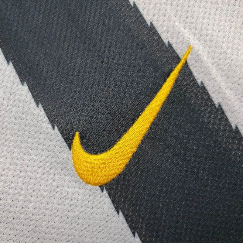 2010/11 Retro Juventus Home Jersey