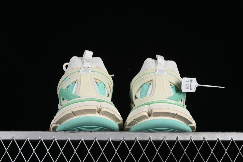 Balenciaga Track.2 4.0 Trendy Running Shoes - W3AE23911
