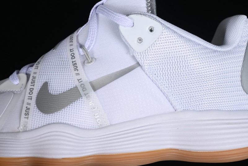 Nike HyperSet Lightweight Low-Top Training Basketball Shoes with React Foam and Flywire - DJ4473-100