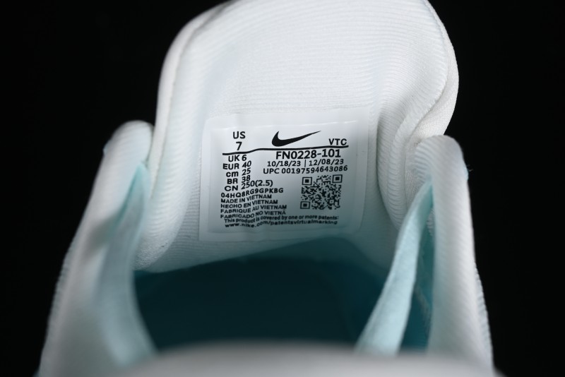 Nike Journey Run 2024 Low-Top Casual Running Shoes with Shock Absorption Anti-Slip and Wear-Resistant Design - FN0228-101