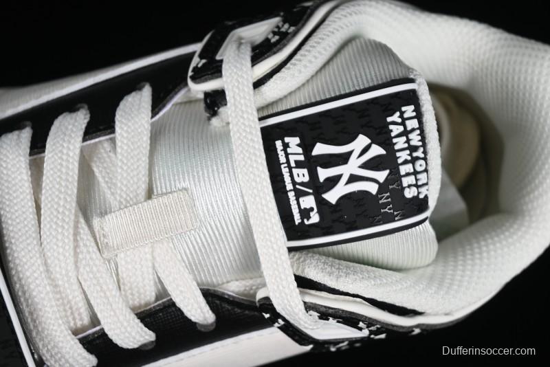 MLB Chunky Liner New York Yankees Hook & Loop Lightweight Platform Sneakers with 6cm Height Increase - 3ASXLM13N50BKS