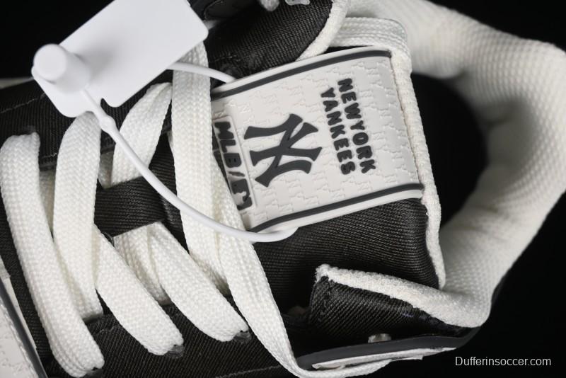 New York Yankees Chunky Liner Mid Denim Monogram Sandals with Velcro Closure and Thick Sole - 3ASXCHL4N50GRS