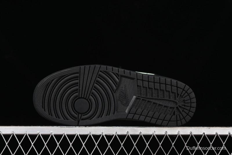 Nike Air Jordan 1 Low Black Cat Basketball Shoes - HM3690-001