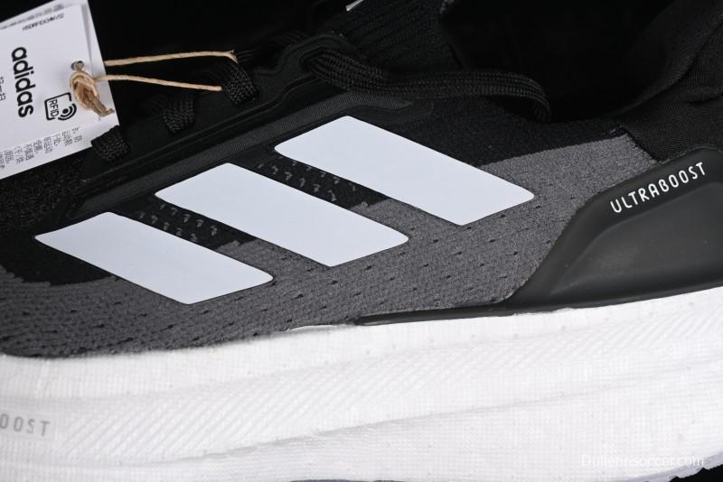 Adidas Ultraboost 5X IH3110 Running Shoes with Innovative Bubble Cushion Technology