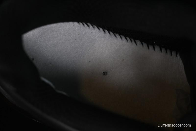 Nike Air Max 2013 Retro Breathable Mesh Cushioned Running Shoes - FZ3156-010