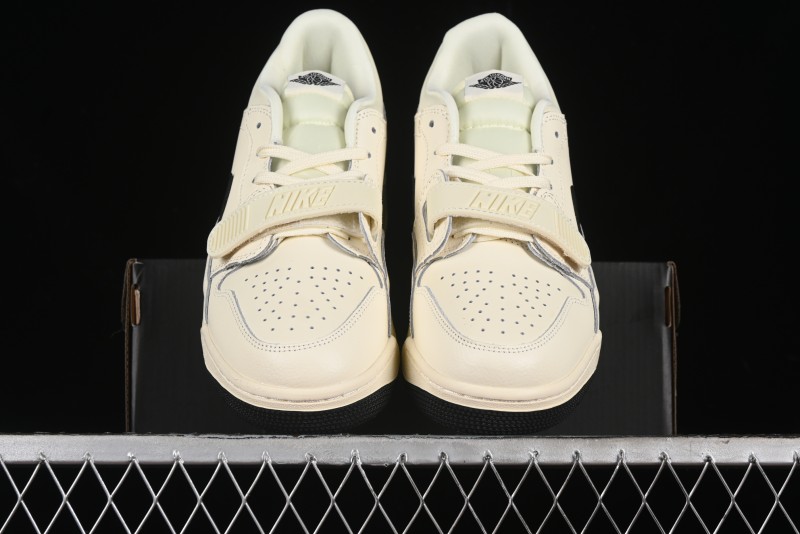 Nike Air Jordan Legacy 312 Low Sneakers with Velcro Strap and Retro Design - HV1807-101