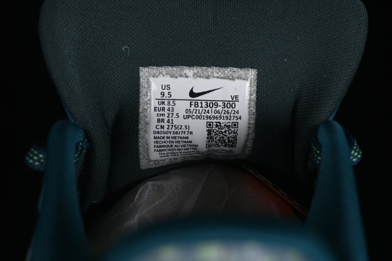 Nike Air Zoom Vomero 17 Lunar Running Shoes with Cushioned Zoom Air Unit - FB1309-300