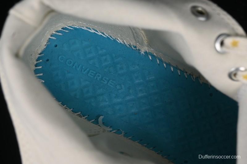 Converse Chuck 1970s High-Top Sneakers with Gold Star Accents and Classic Black & White Design - A12462C