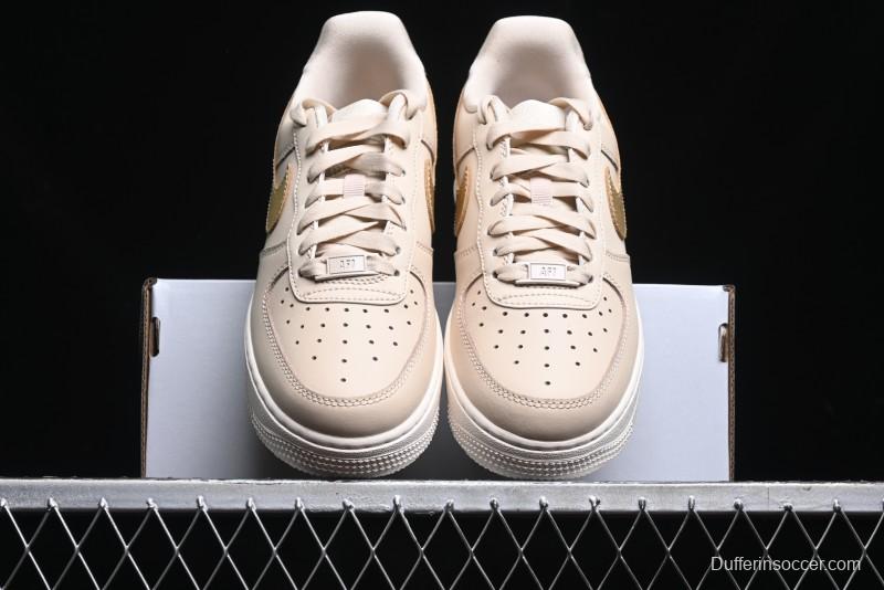 Nike Air Force 1 '07 Low Top Sneakers with Full-Grain Leather and Air Cushion - DQ7569-102