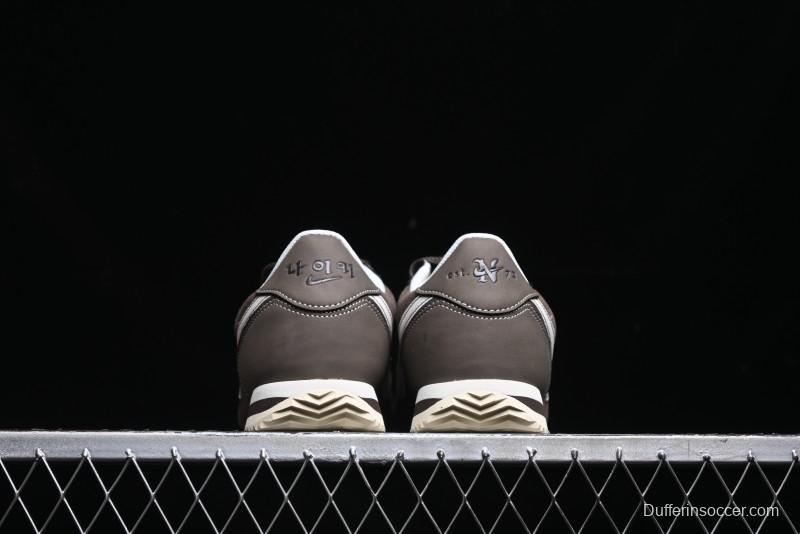 Nike Classic Cortez Leather Retro Running Shoes - FQ8144-237