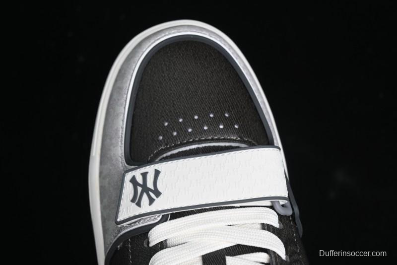 New York Yankees Chunky Liner Mid Denim Monogram Sandals with Velcro Closure - 3ASXCHL4N50GRS