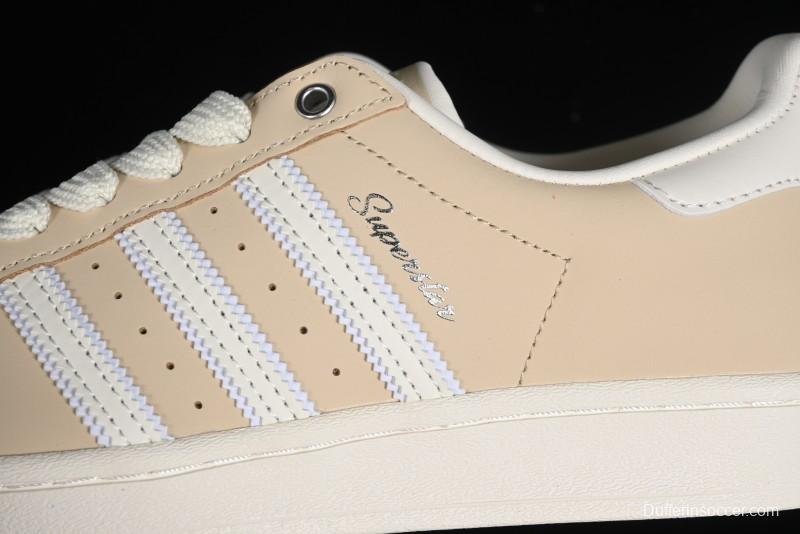 Adidas Originals Superstar Casual Sneakers with Shell Toe Design - IE3039