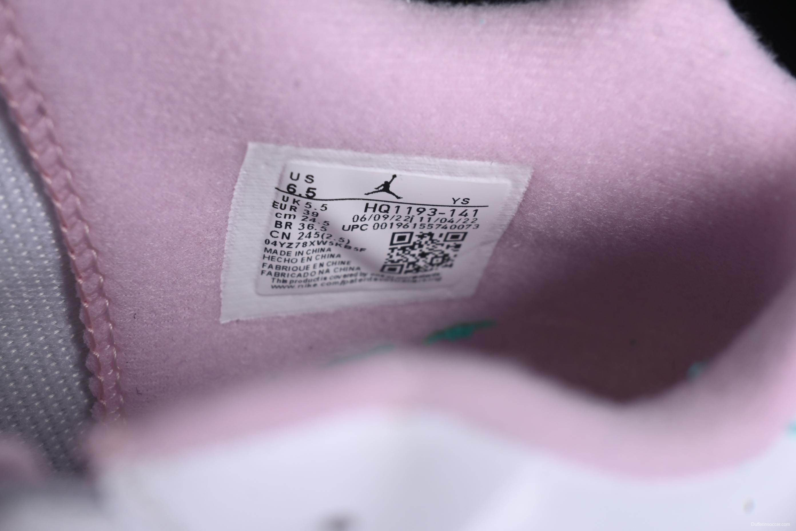 Nike Court Slide Women's Sneakers - Pastel Pink & Aqua Accents