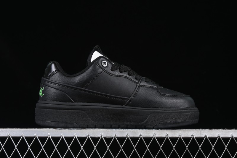 NY Yankees Black & Neon Green Sneakers - Classic Streetwear Style