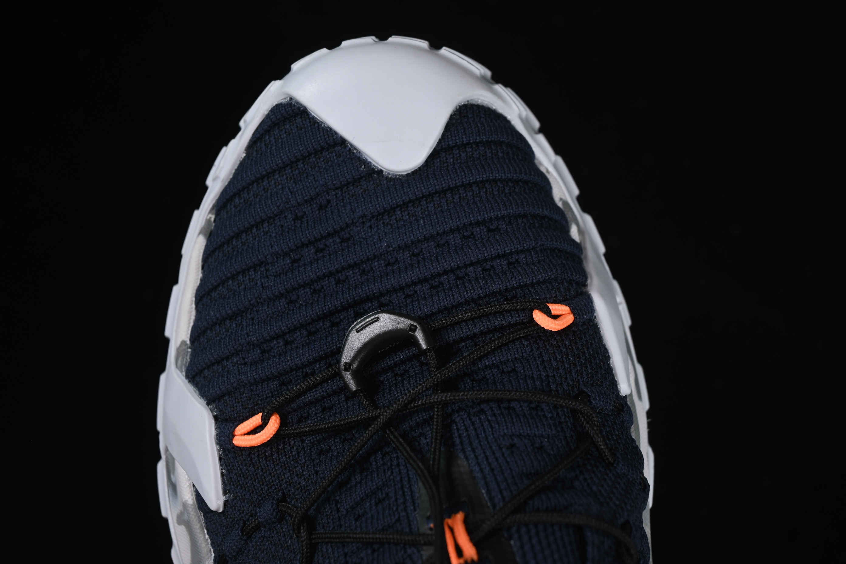 Mammut Hueco Knit II Low Hiking Shoes with Cushioning Anti-Slip and Wear-Resistant Design - 43106