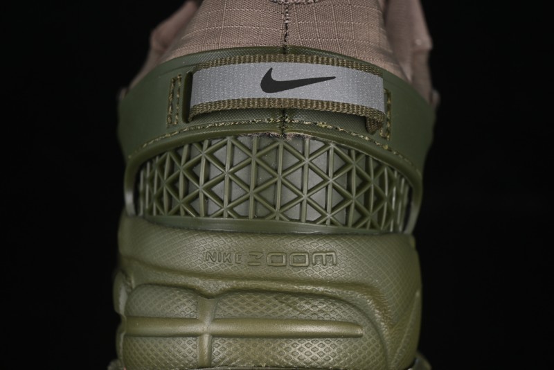 Nike Zoom Vomero 5 Retro Marathon Casual Sneakers with Thick Cushioned Sole - FV2295-201