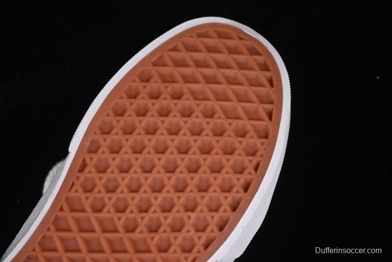 Vans Old Skool 36 Low-Top Retro Skate Shoes - VN000CRPGRN