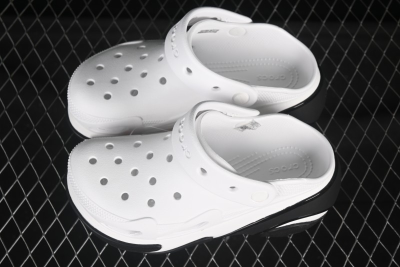 Crocs Bubble Crush Reflector Clogs - B.D4