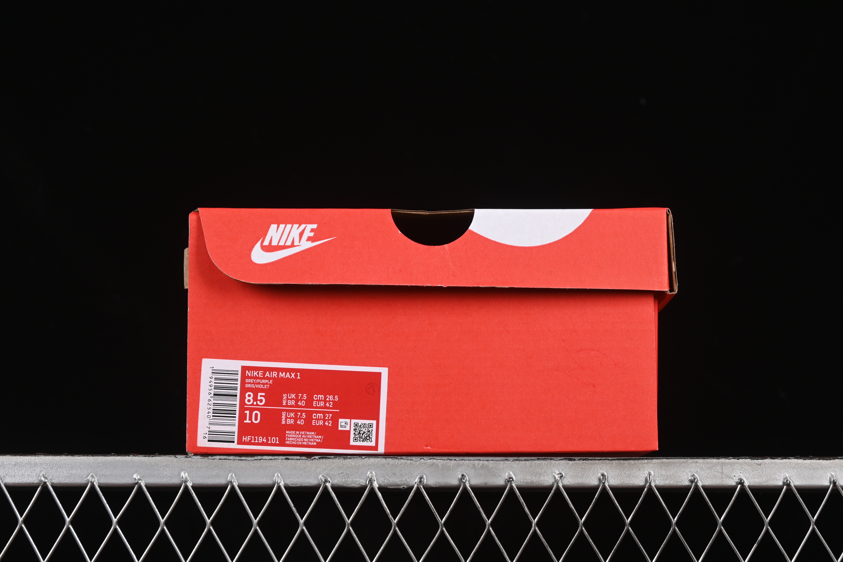 Nike Air Max 1 Retro Running Shoes with Half-Sole Air Cushion - HF1194-101