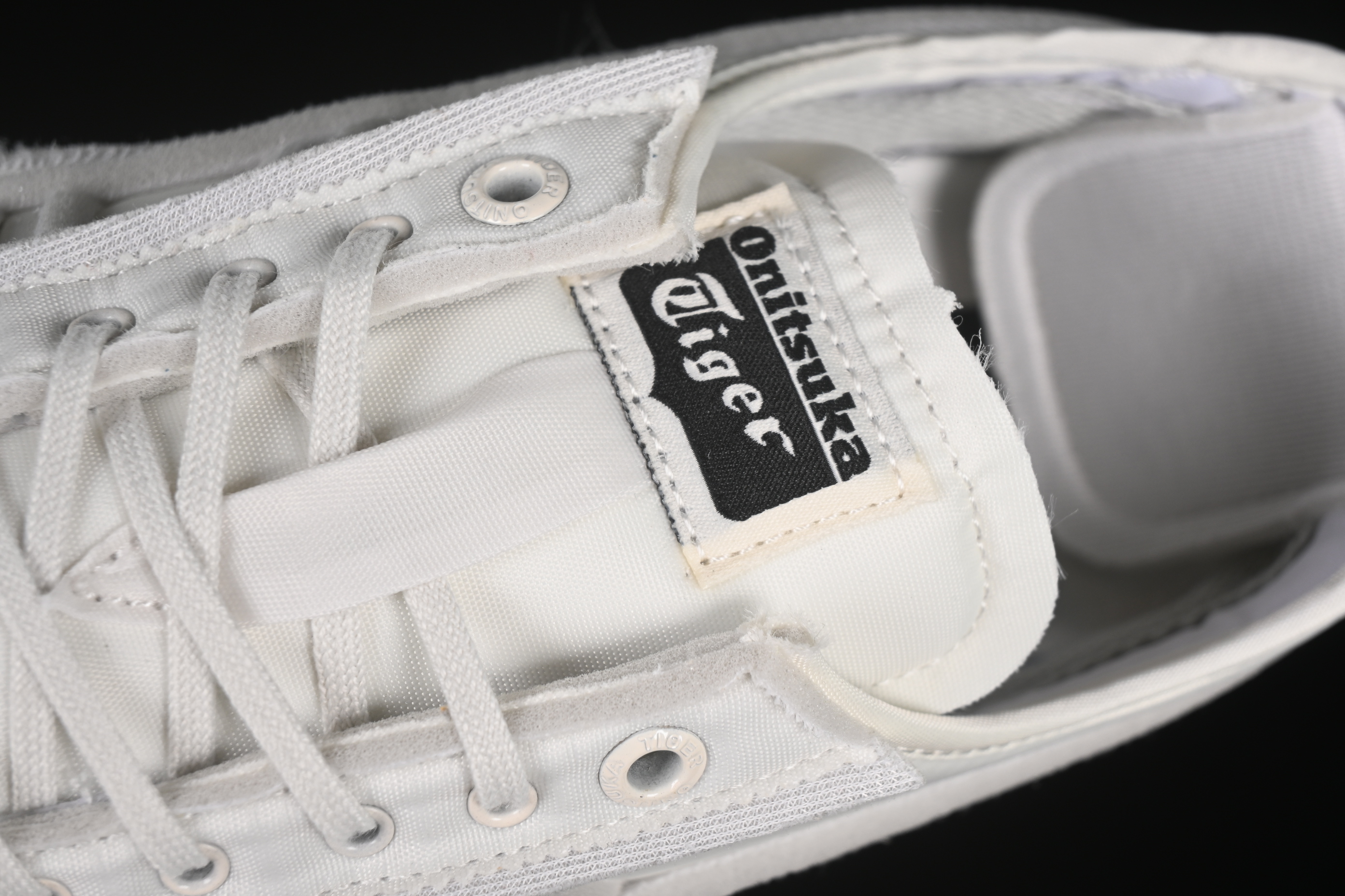 Onitsuka Tiger Mexico 66 SD Low-Top Casual Running Shoes - 1183C115-100