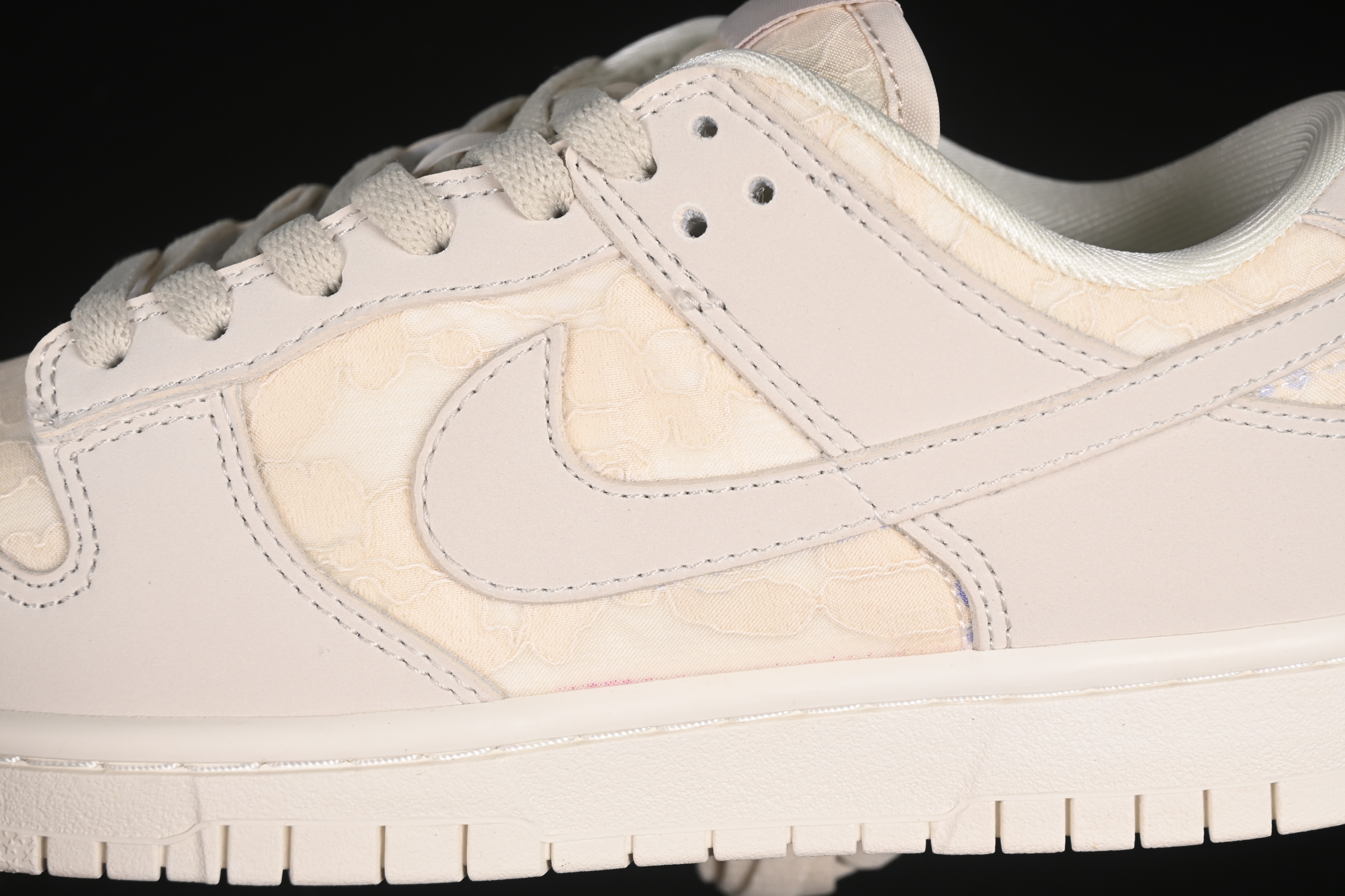 Nike SB Dunk Low Light Orewood Brown Lace Floral Skate Shoes - HJ5870-100