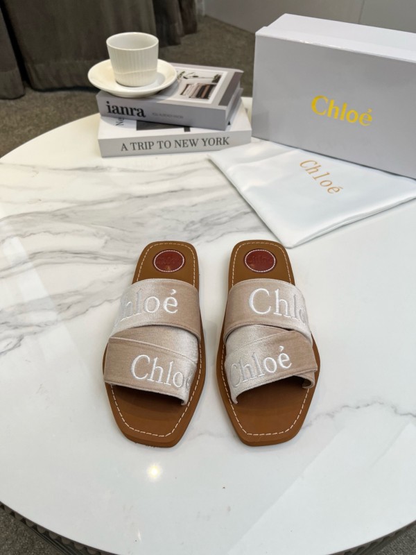 2025 Women Chloé Beige Velvet Slippers LY00200