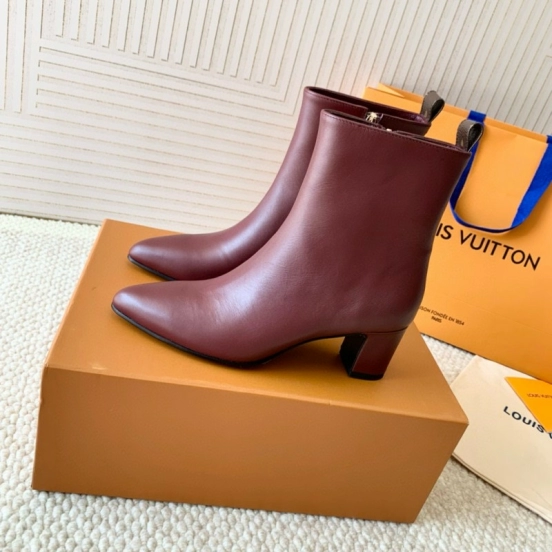 2024 Women Louis Vuitton Burgundy Leather Ankle Boots MJ00410
