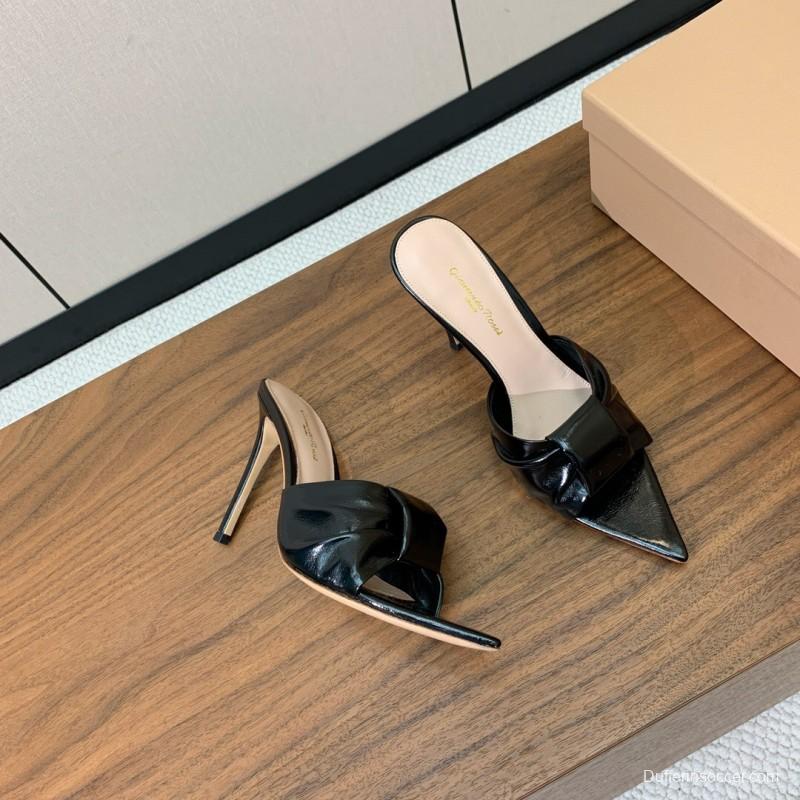 2025 Women Gianvito Rossi Black Leather Pointed High Heel Sandals