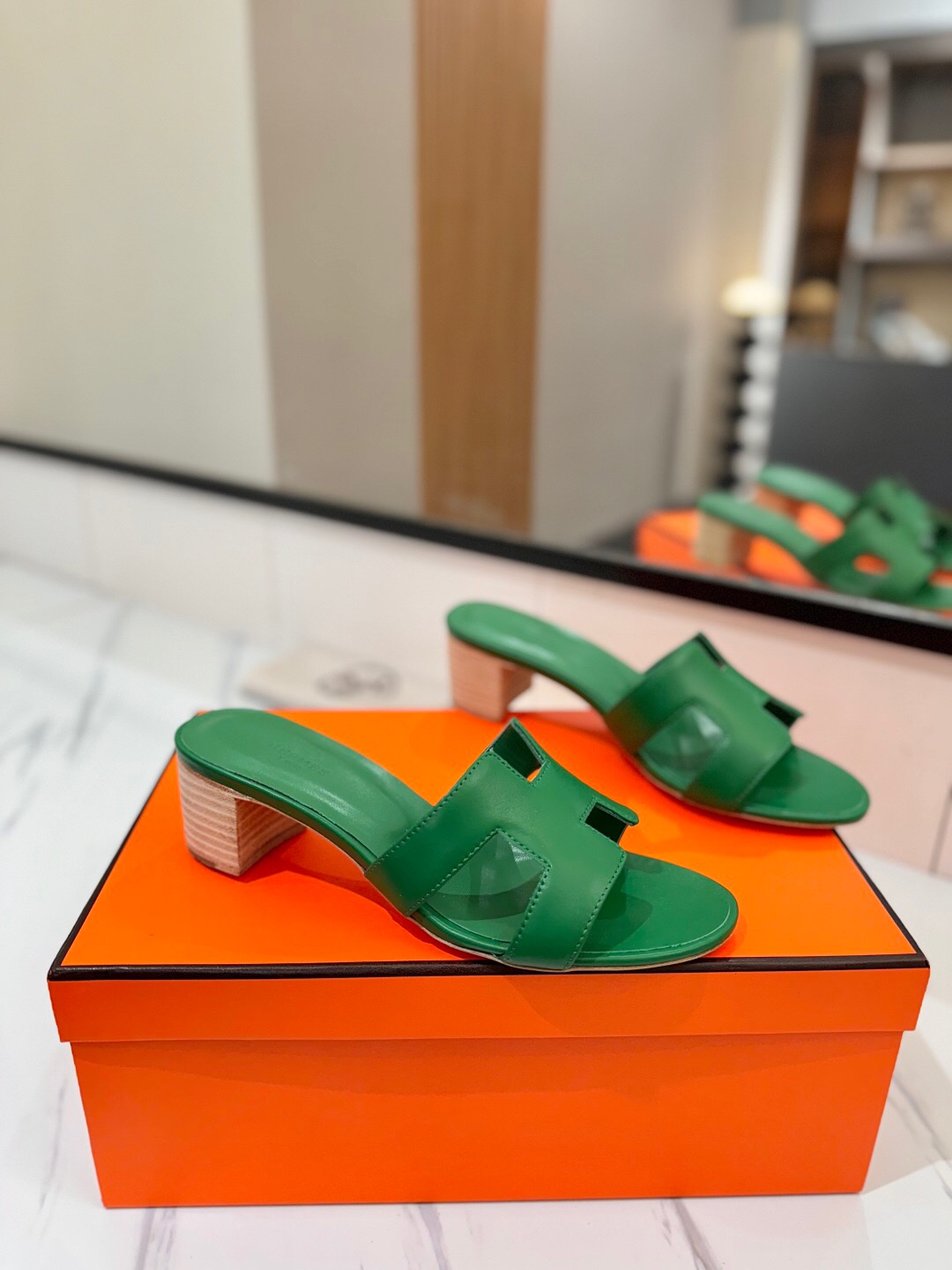 2025 Women Hermès Green Leather Sandal