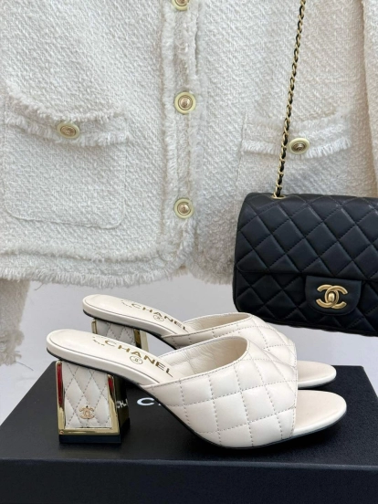 2025 Women Chanel White Lambskin High Heel Slippers Quilted KFY00260