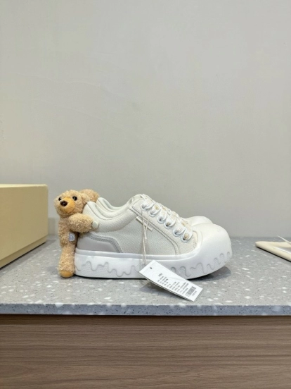 2025 Women 13DE MARZO White Canvas Leather Sneakers 3D Doll KFY00280