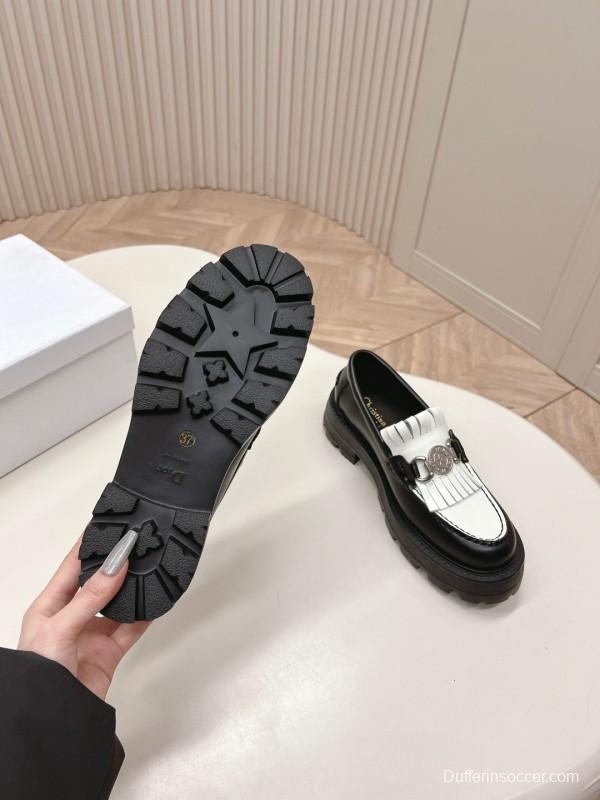 2025 Women Dior Black White Leather Loafers Metal Buckle KFY00350