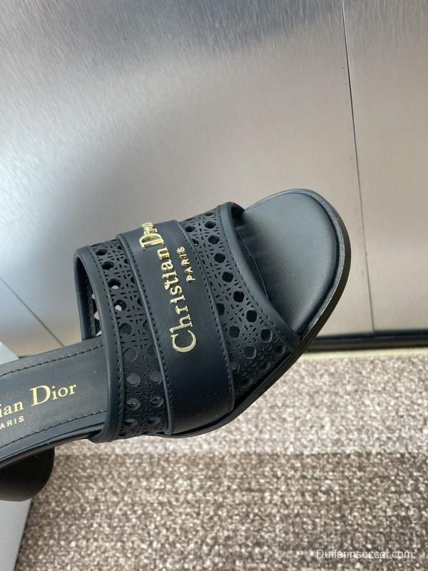 2025 Women Dior Black Leather Slippers KFY00310