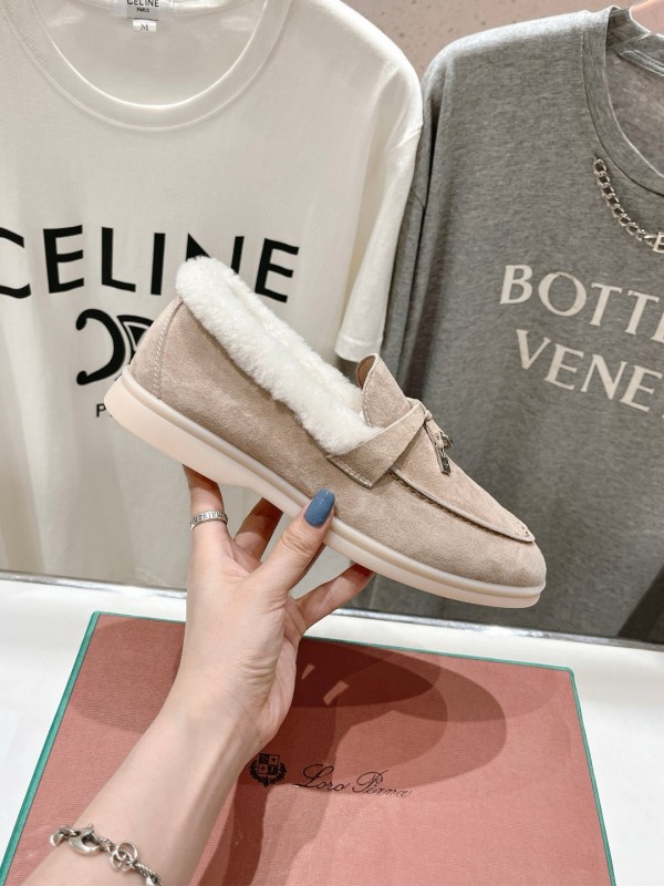 2024 Women LP beige suede shearling loafers MJ00300