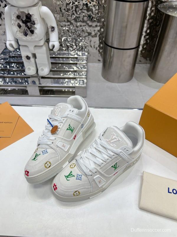 2025 Unisex Louis Vuitton White Canvas Plimsolls Top Version KFY00390