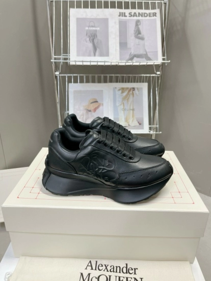 2024 Unisex Alexander McQueen Black Leather Sneaker Seal Logo MJ00370