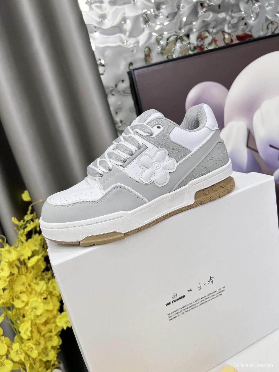 2025 Unisex WEFLOWER White Grey Leather Sneakers LY00280