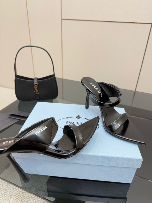 2025 Women Prada Black Leather Sandals