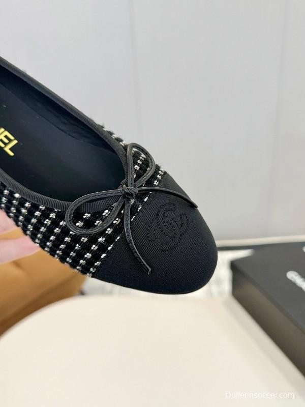 2025 Women Chanel Black White Wool Leather Ballet Flat LY00250