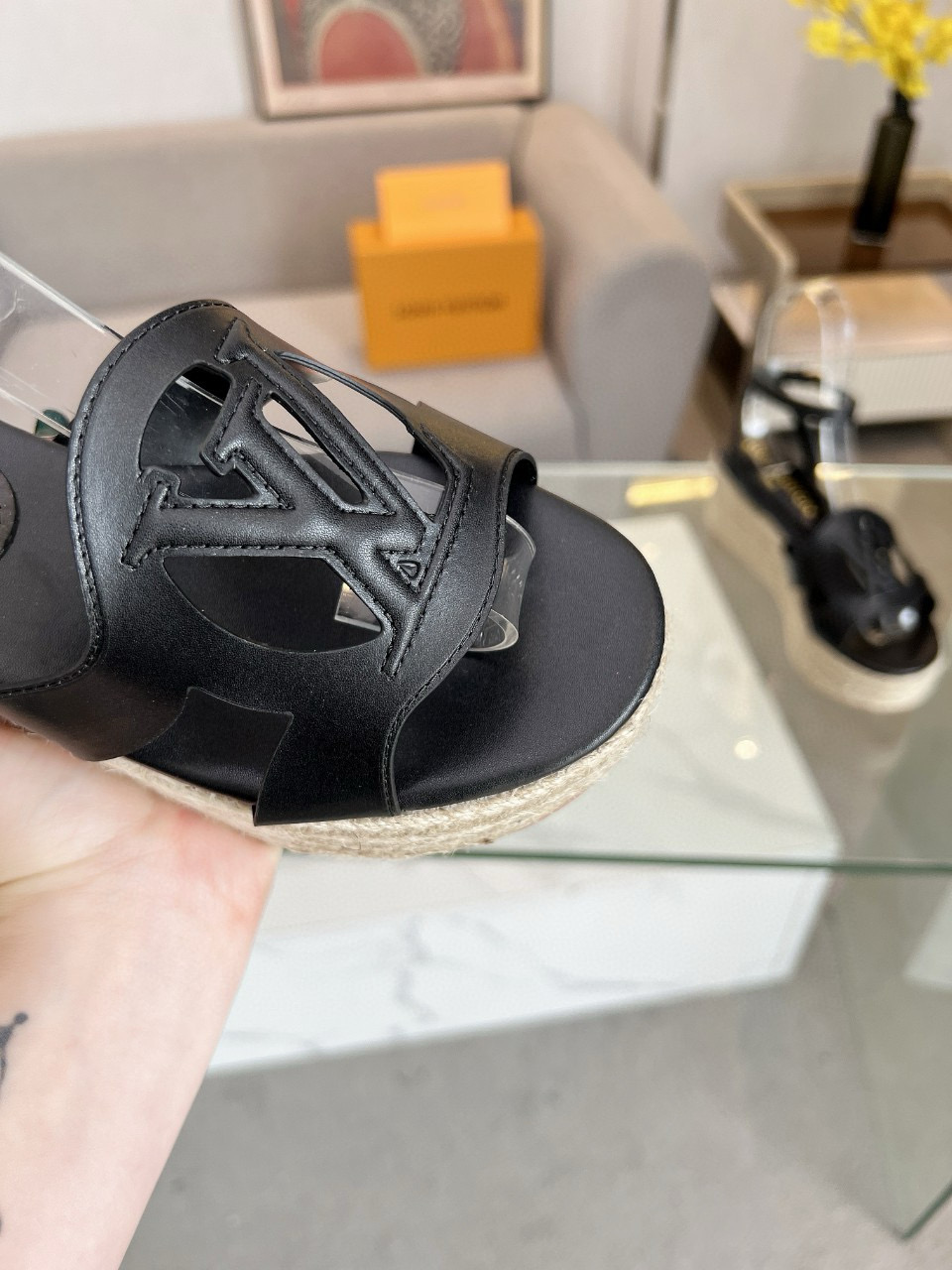 2025 Women Louis Vuitton Black Leather Espadrilles Sandals MJ00280