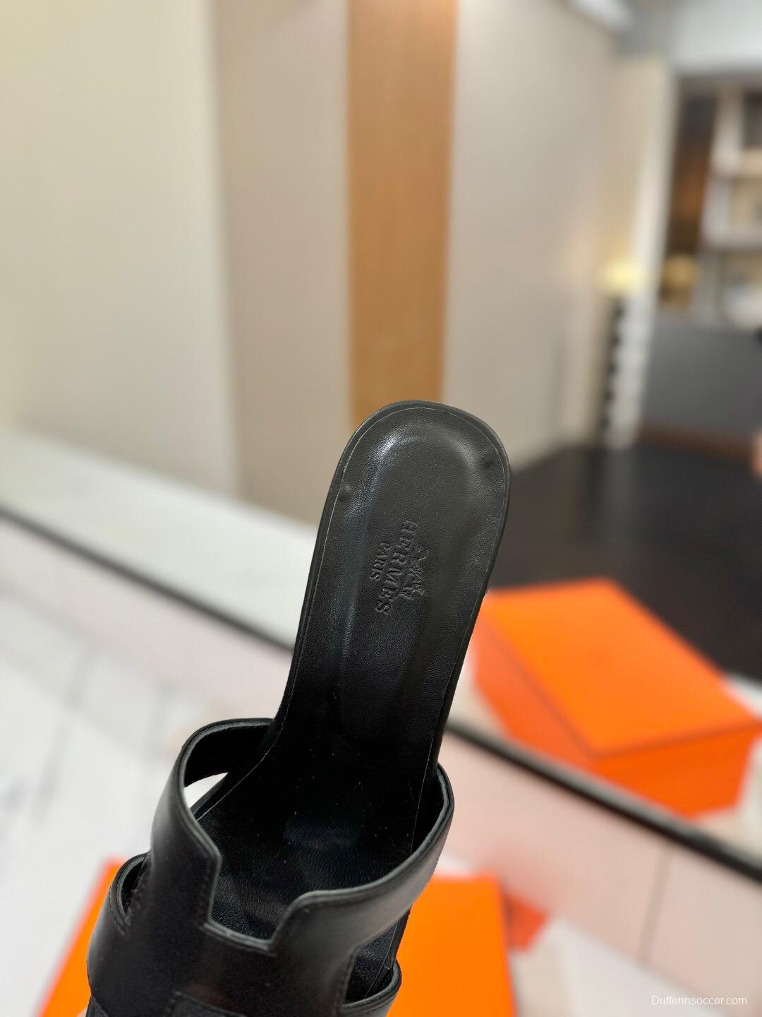 2025 Women Hermès Black Leather Sandals