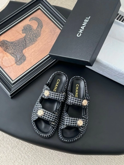 2025 Women Chanel Black White Leather Sandals LY00310