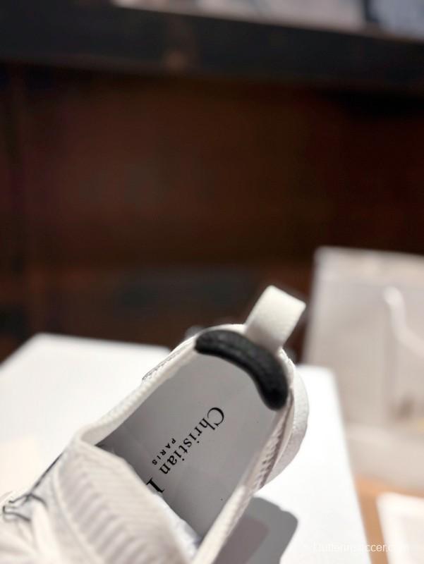 2025 Unisex Dior White Black Flyknit Sneakers LY00260