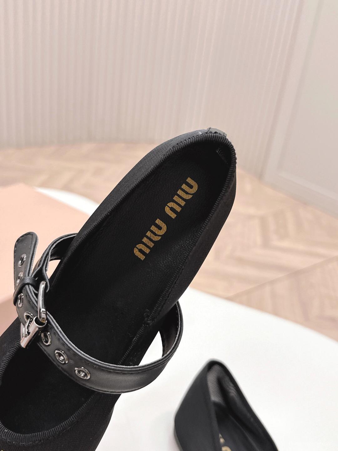 2025 Women Miu Miu Black Mesh Leather Ballet Flats LY00230