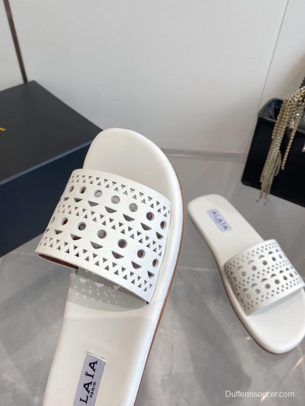 2025 Alaia White Leather Slippers KFY00280