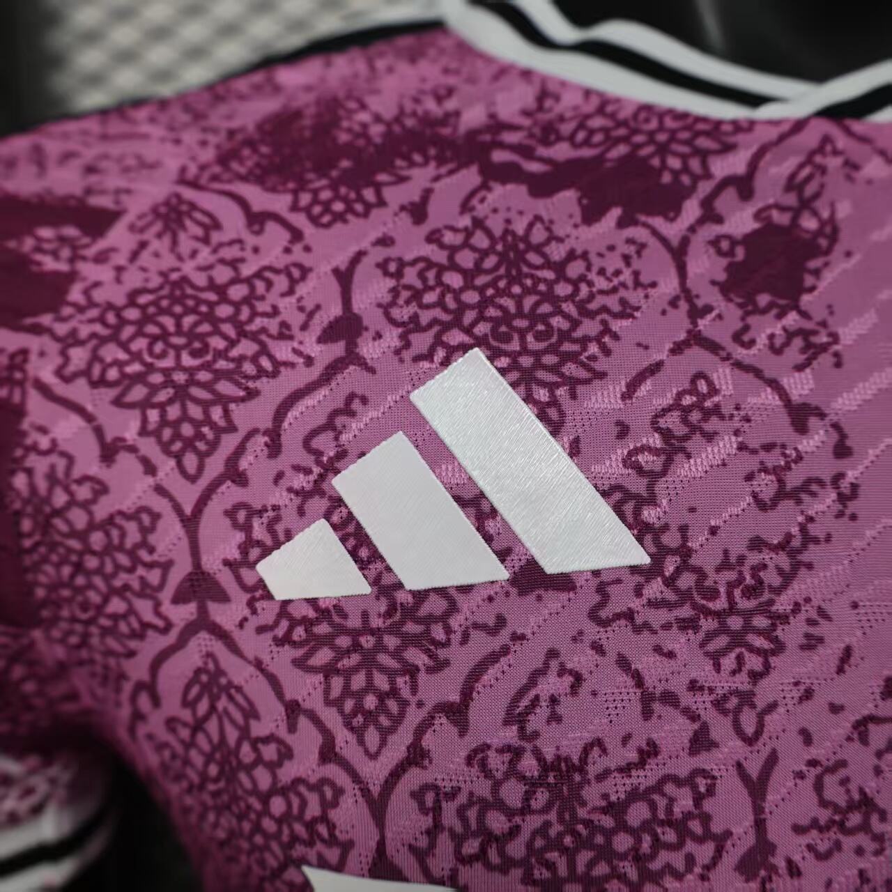 Player Version 25/26 Real Madrid Purple Pre-Match Jersey