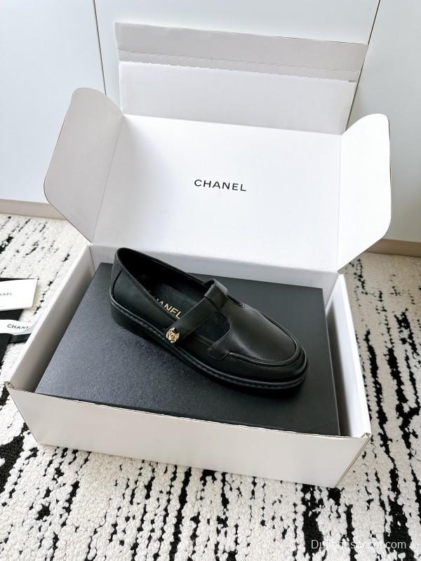 Chanel 2025 SS Loafers Classic Elegant Design - KFY00320