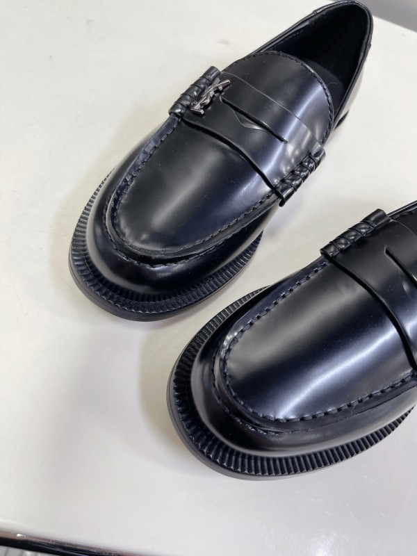YSL Classic Loafer Flats - KFY00350